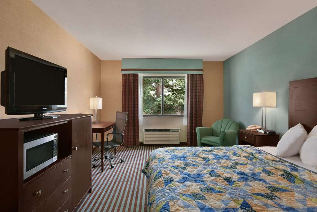 Отель Baymont By Wyndham Latham Albany Airport Номер фото